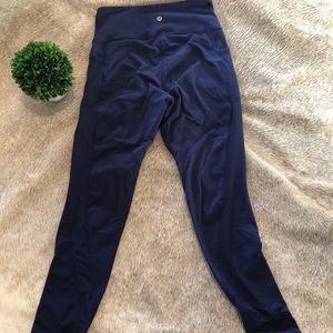 Lululemon high rise leggings size 8